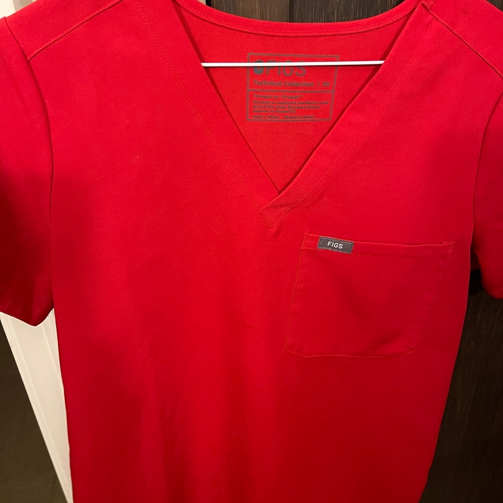 XS Catarina one pocket top and XS regular length Zamora pants
